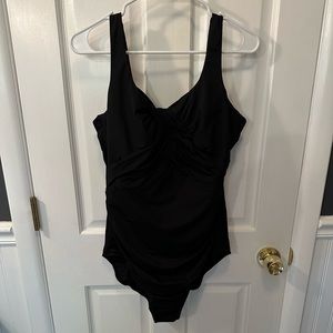 Lands End — black bathing suit — 18D with underwire